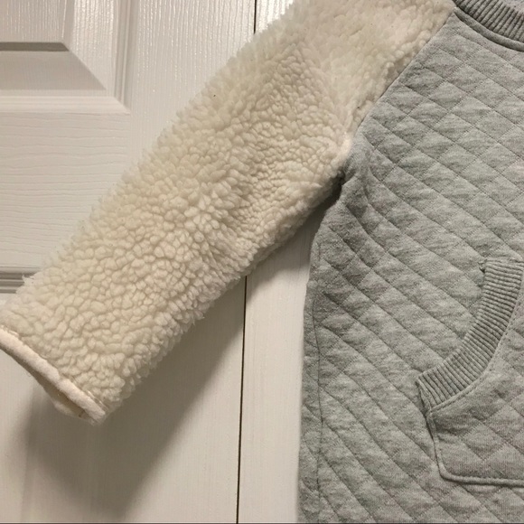 Baby Gap one piece sweater - Picture 4 of 6
